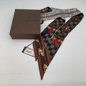 Louis Vuitton TIME TRUNK BB Bandeau ~ Silk Skinny Scarf ~ Gray MP2186 ~ RARE NWT